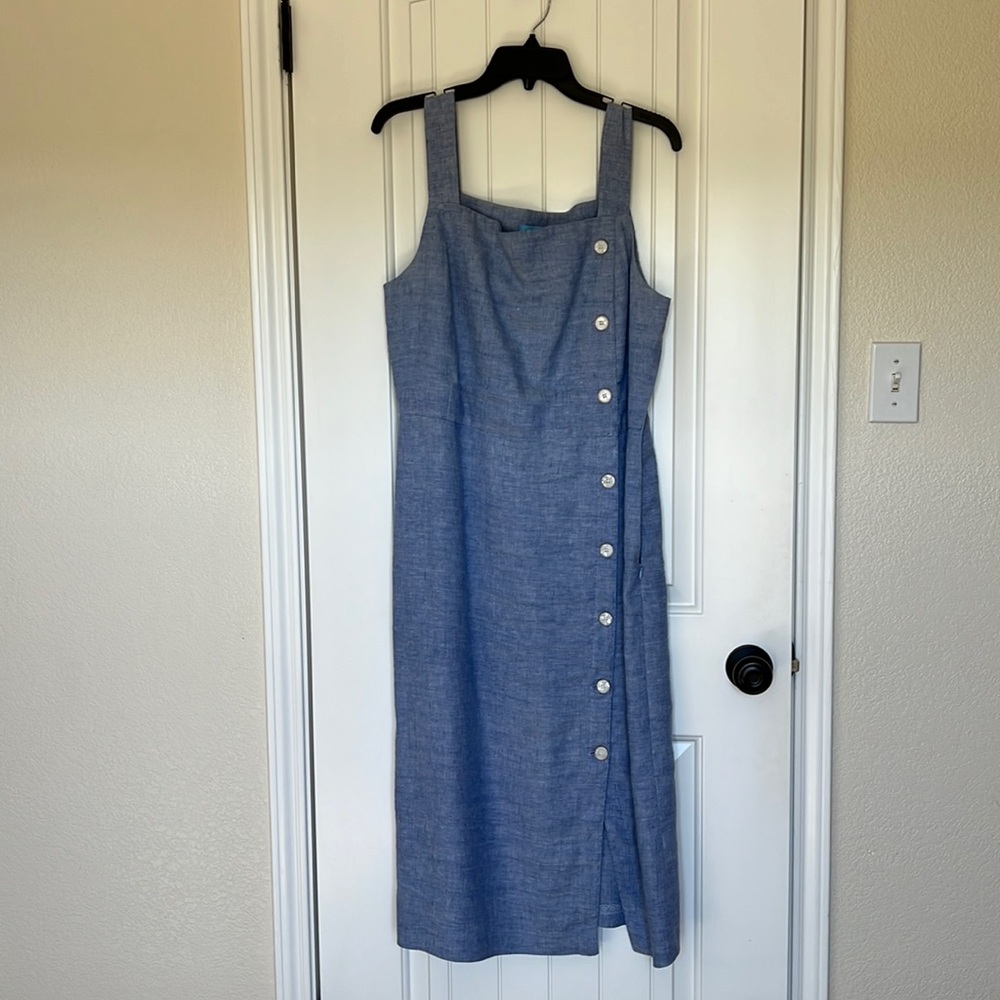 Beautiful blue dress.